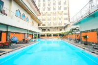 Hotel Mutiara Merdeka - Pools