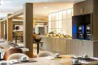 Mercure Ax Les Thermes Hotels in Unac