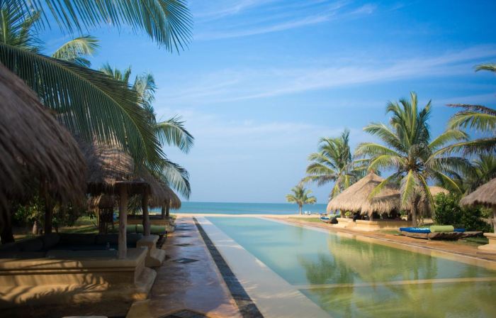 Bar Reef Resort