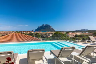 Felix Hotels - Hotel Residence Porto San Paolo Hotels in 