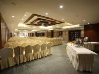 The Byke Suraj Plaza Pure Veg, Thane Hotel di Thane