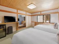 Club Wyndham Shirakabaso Shigakogen Hotels near Mt. Shiga