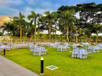 Luisita Central Park Hotel Hotels in Tarlac