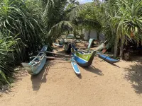 Sea Breeze Hotel - Beach