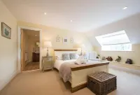 The Lodge at Broadway - 4-Star