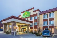 La Quinta Inn & Suites by Wyndham O'Fallon, IL - St. Louis Hotels in OFallon