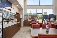 Holiday Inn Express Winchester South Stephens City Hotel di Middletown