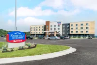 Fairfield Inn & Suites Huntington - parking