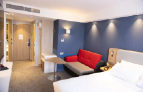 โรงแรม Holiday Inn Express Caen Epron บาย IHG โรงแรมใน