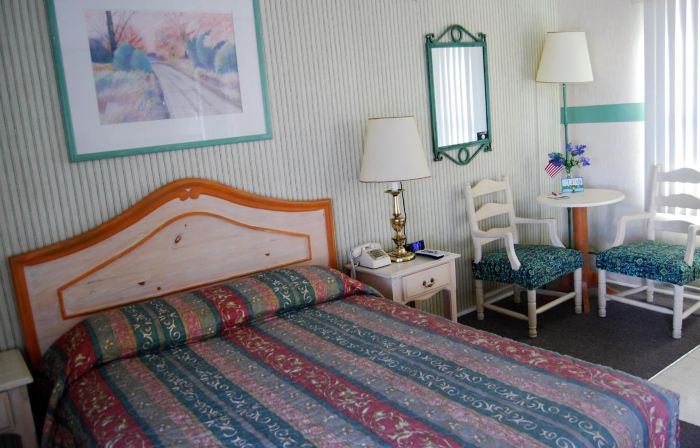 Redwood Motel