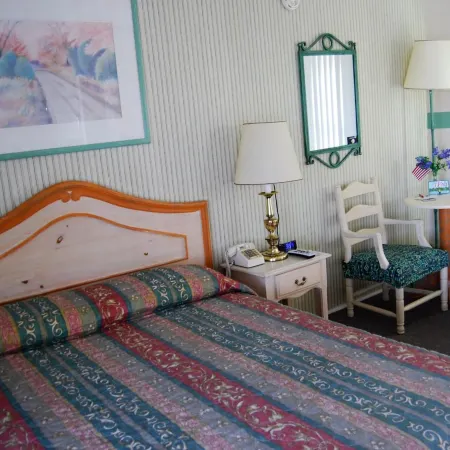 Redwood Motel