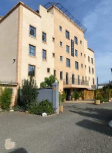 Comfort E Suites Hotels in 