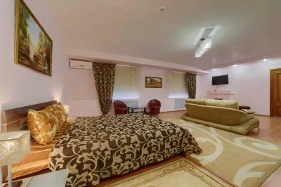 Olimpiya Hotel Hotels near Museum of Health Care History