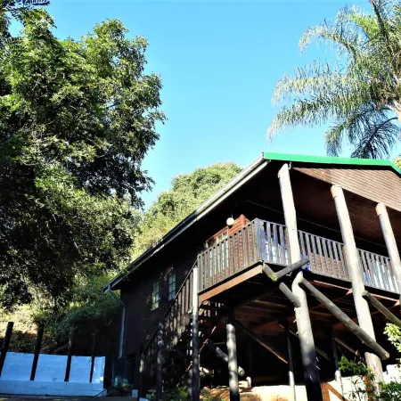 Viewpoint Lodge & Safari Tours