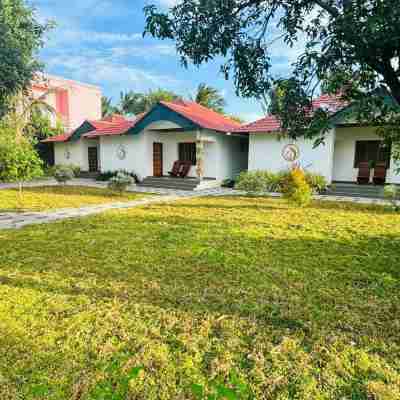 Srishty Garden Resorts Hotel Exterior