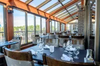 Hotel le Montagnais - breakfast