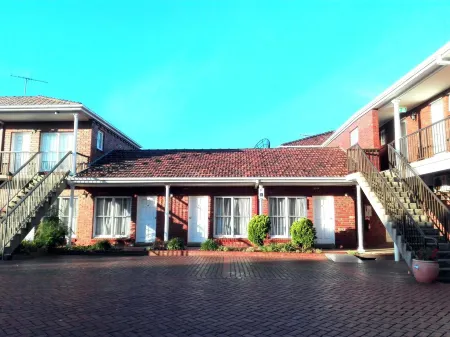 Glen Inn Отели в г. Глен-Уэйверли