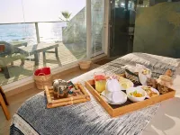 Maressenza Night Spa Hotels near Cochoa Beach