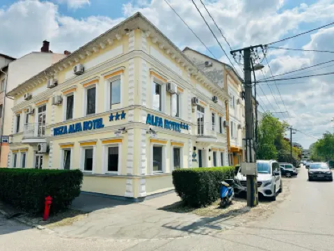 Tisza Alfa Hotel Hotels in 