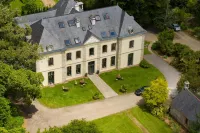 Manoir des Indes, the Originals Relais - Parkplatz