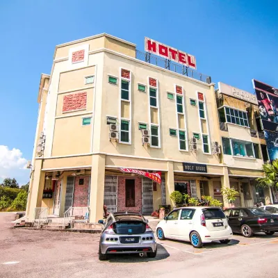 Rock Wood Hotel Hotels near Petani Parade