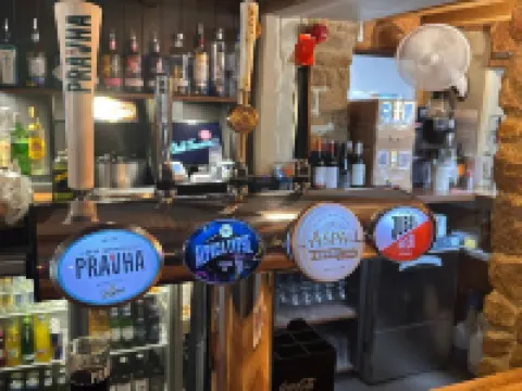 三衹鴿子旅館 班伯里酒店