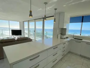 Hi Surf Beachfront Resort Apartments Official Site