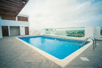 Accra Luxury Apartments at The Gallery - Pool
