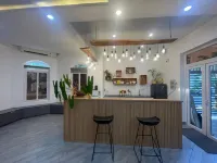 Lá Homestay - parcheggio