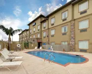 Comfort Inn & Suites Donna Near I-2 - Swimmingpools