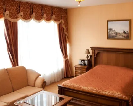 Hotel Atlantida โรงแรมในโอริโอล