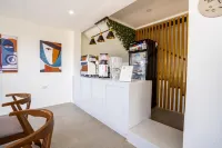 The GardenGalleries Boutique Hotel - فطور