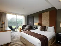 Lakeside Hotel and Conference Centre Hotel di Sydney