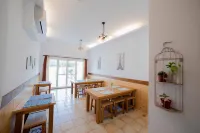Cinderella Inn - رومانسي