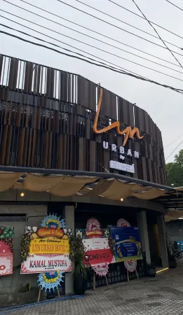 Lyn Urban by Atmosfera Отели в г. Jepara Regency