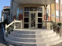 Shakhristan Hotel デルベントのホテル