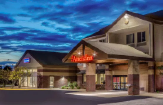 AmericInn by Wyndham New Lisbon Các khách sạn ở 