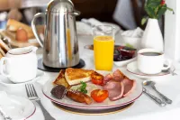 Shelleven Guest House - breakfast