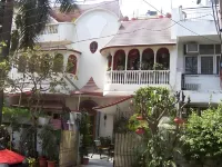 Delhi Bed and Breakfast Hotels in New Friends Colony