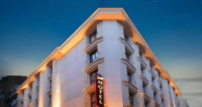 Jaff Hotels & Spa Nişantaşı Hotels near Bomontiada