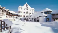 Family Hotel Schloss Rosenegg - spa