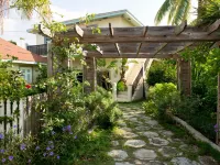 The Sugar Apple Lodging Hotels in Dunmore Town
