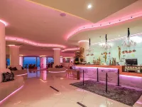 On Hotels Oceanfront Adults Designed - Bares