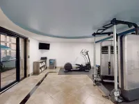 Park Royal Orlando - Gym