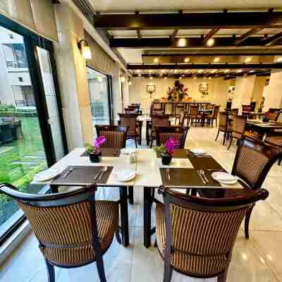 Hotel Margala Dining/Meeting Rooms