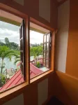 สเตฟานี เกรซ อินน์ - วิว