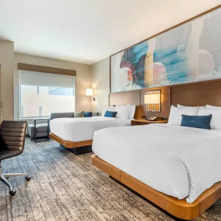 Holiday Inn Express Bettendorf - Davenport NE by IHG