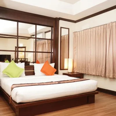 Grand Business Inn ナナ周辺のホテル