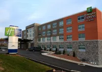 Holiday Inn Express & Suites PITTSBURGH - MONROEVILLE by IHG Hotels in Monroeville