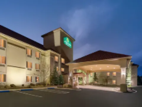 La Quinta Inn & Suites by Wyndham Trinidad Hotels in Trinidad